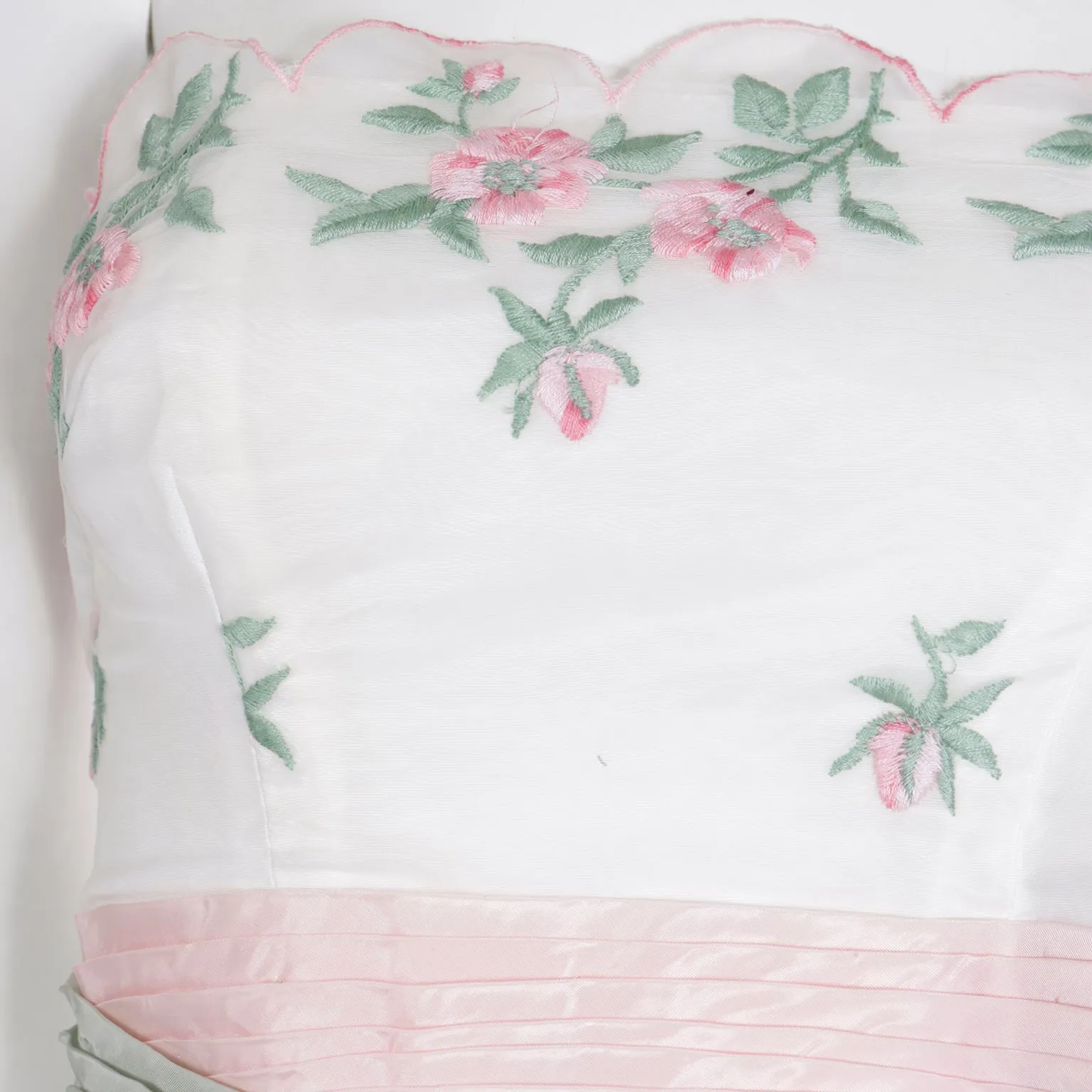 1950s Emma Domb White Party Dress w Pink Roses & green Leaves