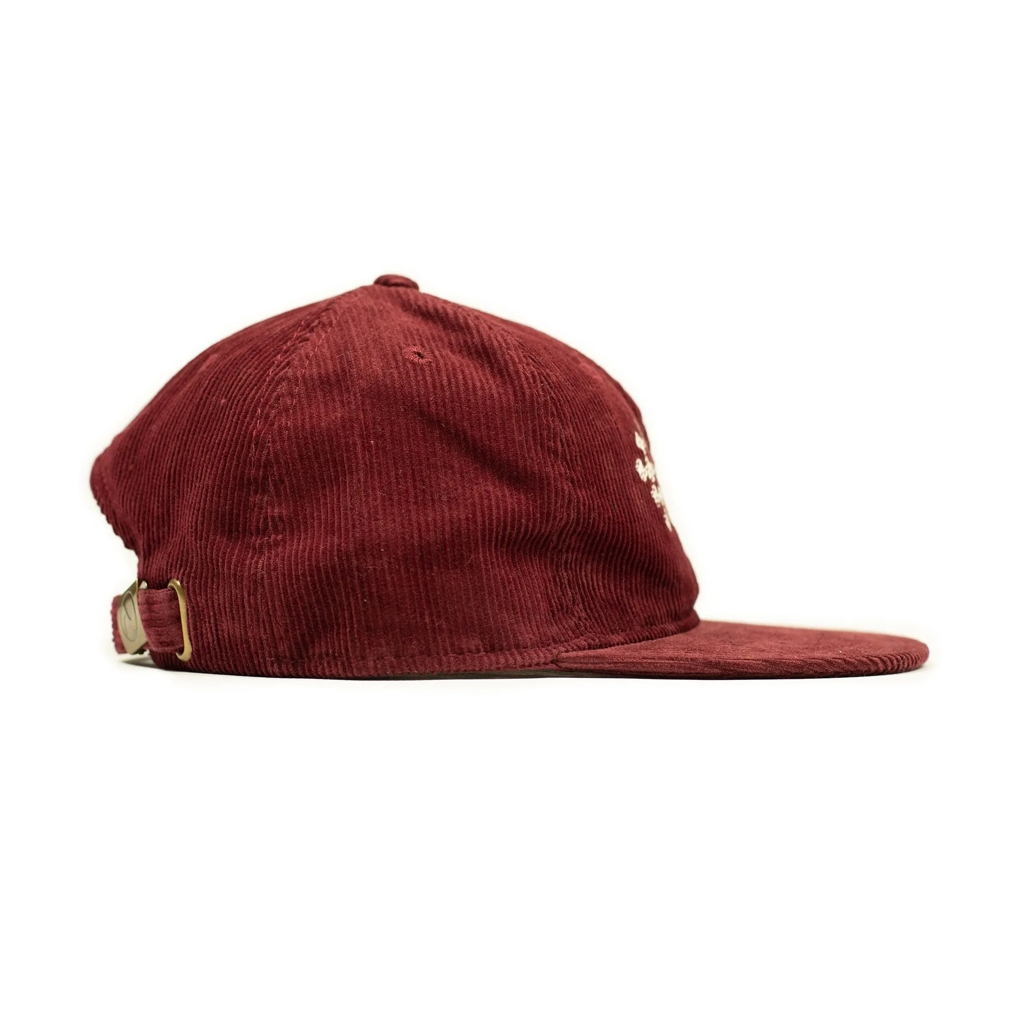 Corduroy cap in crimson with racing flag chainstitched embroidery