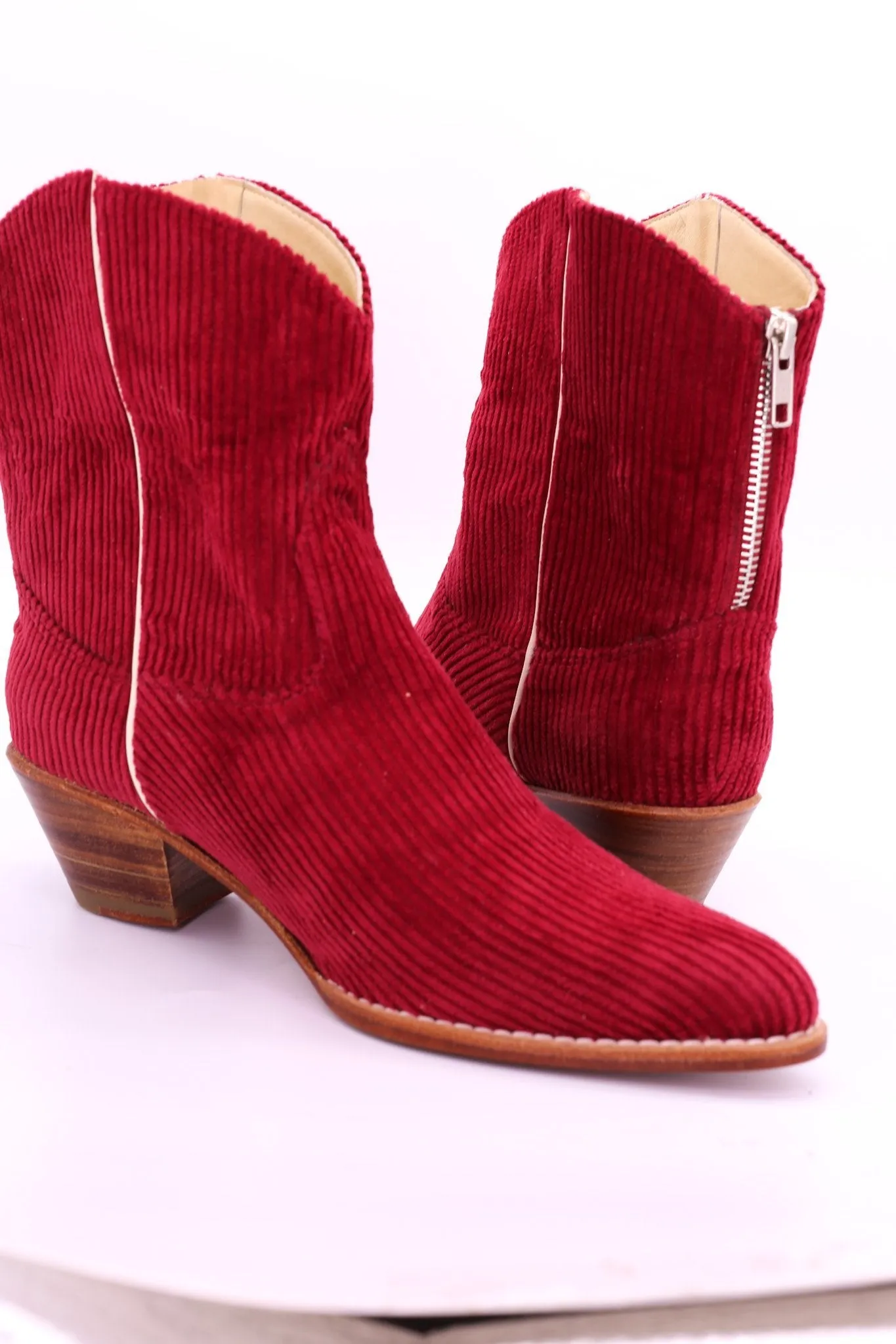 CORDUROY RED BOOTIES LINNEAH