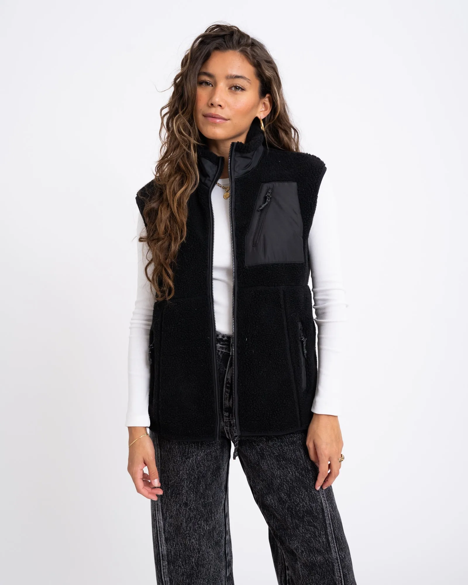 Edd Vest Black