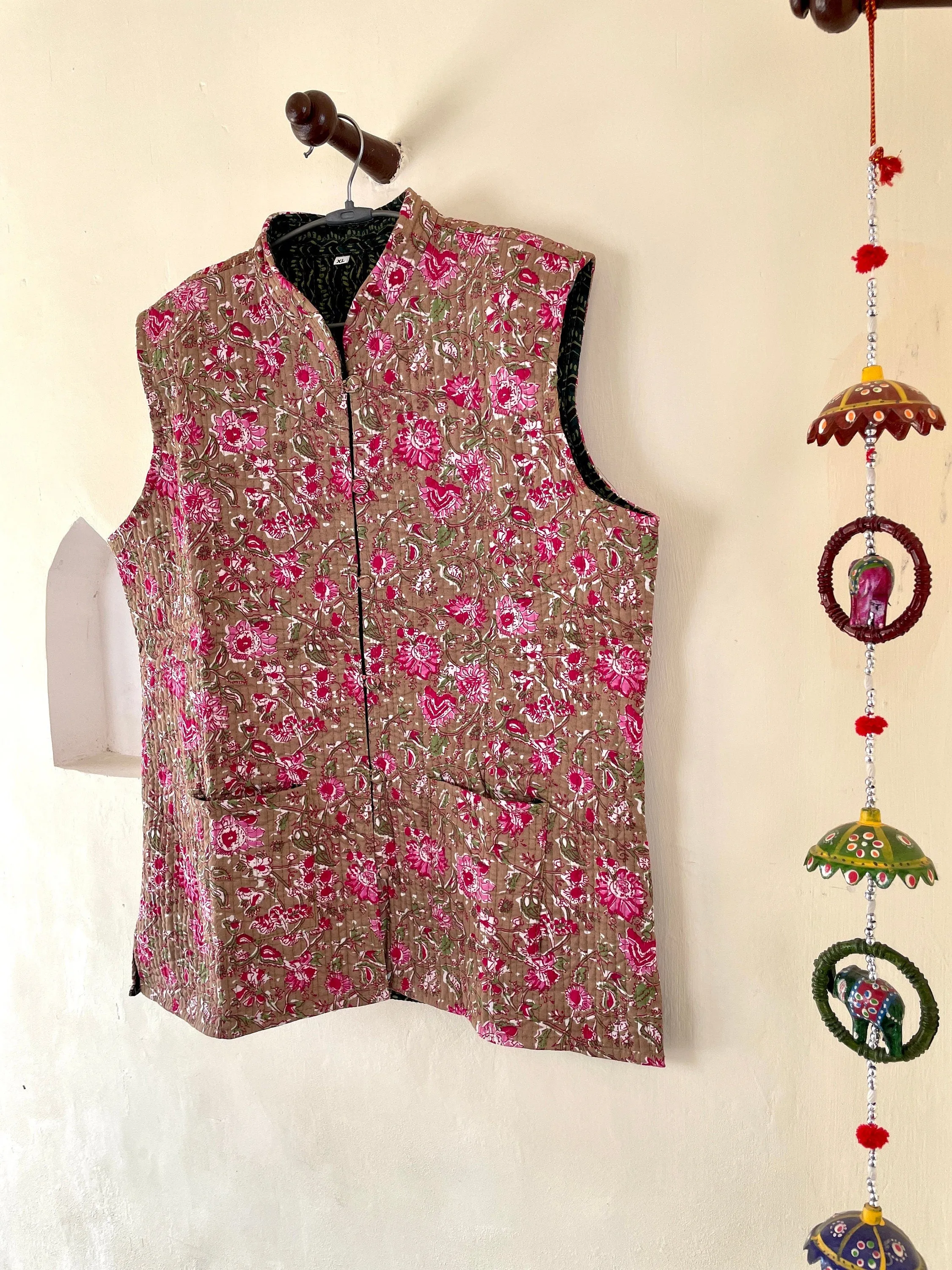 Indian Handmade Quilted Cotton Fabric Jacket Stylish Brown & Pink Floral Women's Sleeveless Vest, Reversible Waistcoat for Her