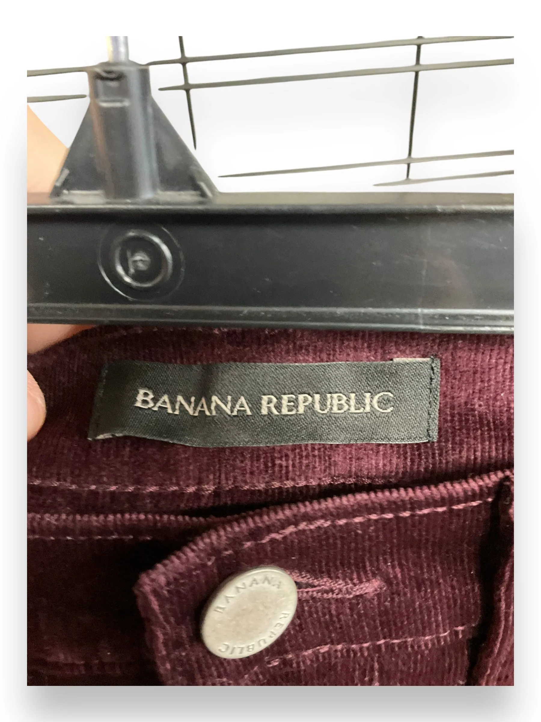 Pants Corduroy By Banana Republic In Maroon, Size: 4