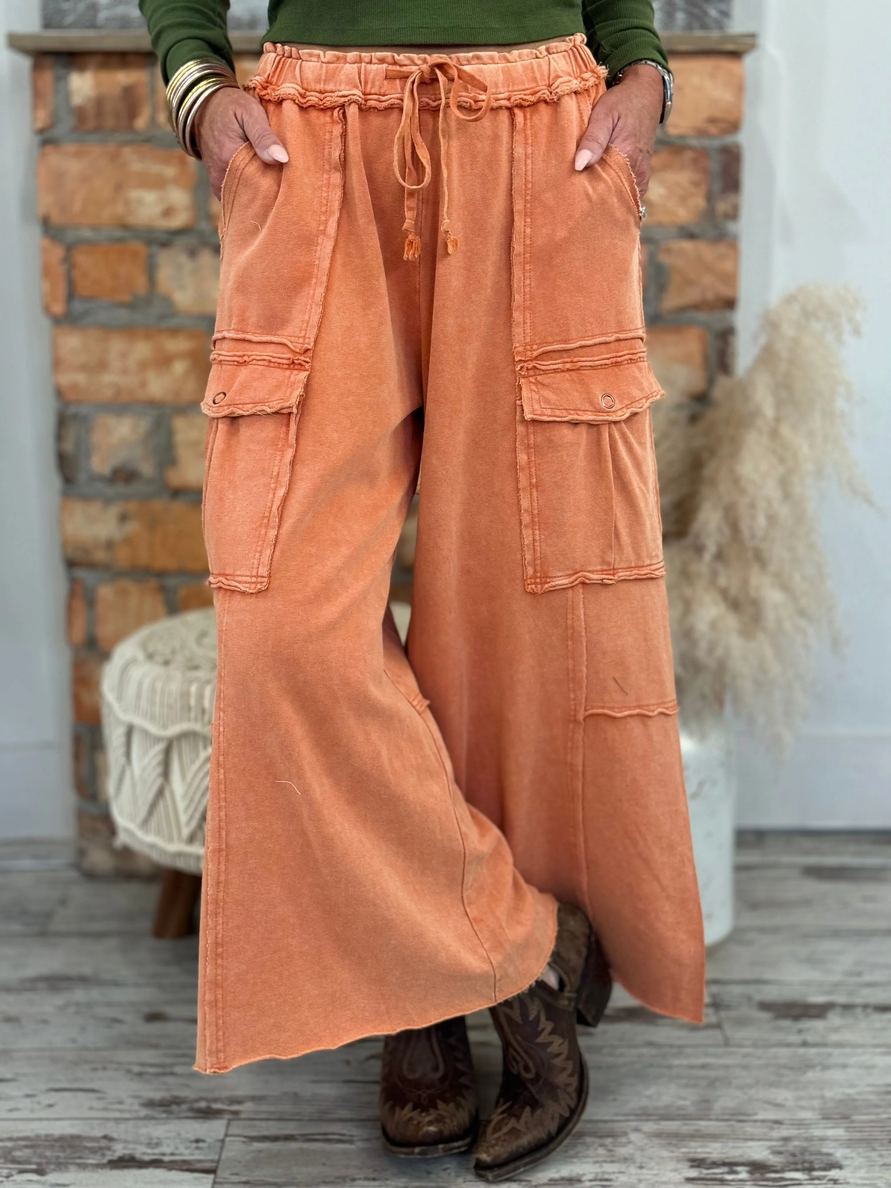 Reverse Stitch Cargo Wide Leg Pants | Rust