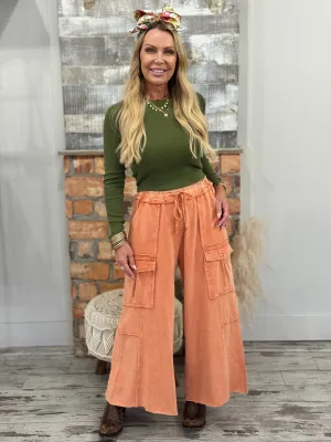 Reverse Stitch Cargo Wide Leg Pants | Rust